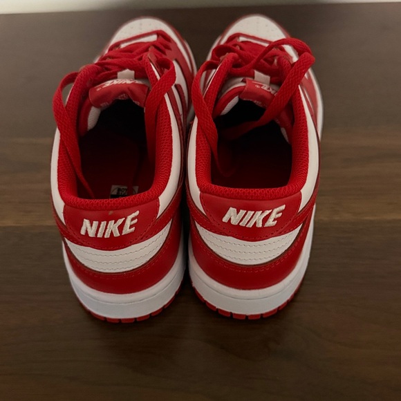 Nike Dunk Low Kids White and University Red - Picture 2 of 6
